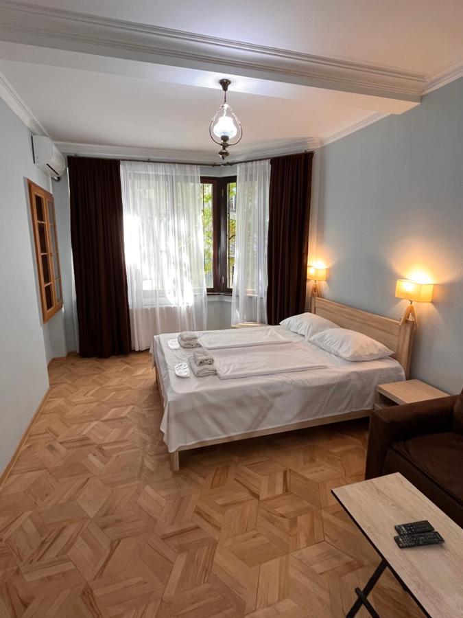 City Center Apartment Tbilisi Ngoại thất bức ảnh