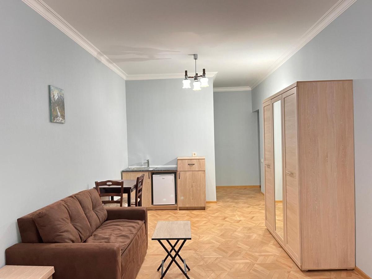 City Center Apartment Tbilisi Ngoại thất bức ảnh